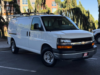 Used 2016 Chevrolet Express 3500 image 1