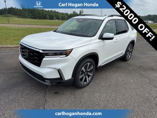 New 2025 Honda Pilot Touring image 1