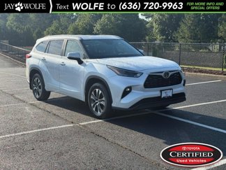 Used 2025 Toyota Highlander XLE image 1