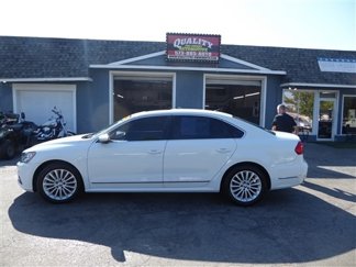 Used 2016 Volkswagen Passat 1.8T SE image 1