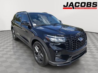 Used 2025 Ford Explorer ST image 1
