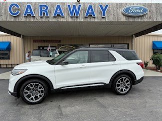 New 2025 Ford Explorer Platinum image 1