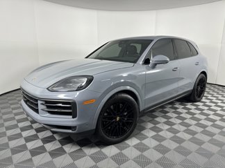 Used 2024 Porsche Cayenne w/ Sport Chrono Package image 1