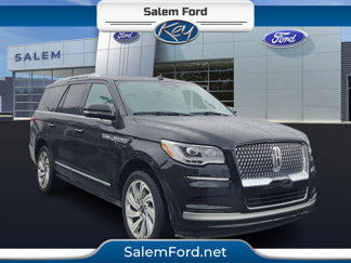 Used 2024 Lincoln Navigator Premiere image 1