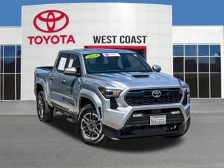 Used 2024 Toyota Tacoma TRD Sport image 1