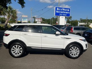 Used 2018 Land Rover Range Rover Evoque SE image 1