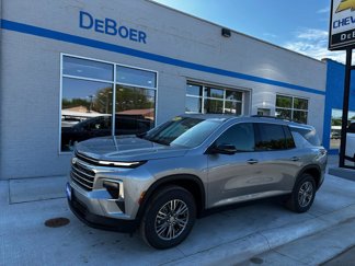 New 2025 Chevrolet Traverse LT w/ Driver Confidence Package image 1