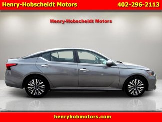 Used 2023 Nissan Altima 2.5 SV image 1