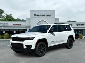 New 2025 Jeep Grand Cherokee L Altitude image 1