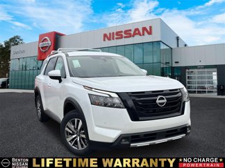 New 2025 Nissan Pathfinder SL w/ Black Appearance Package image 1