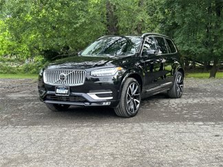 Certified 2024 Volvo XC90 B6 Plus image 1