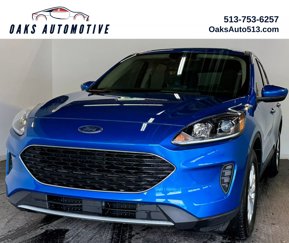 Used 2020 Ford Escape SE image 1