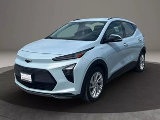 Used 2023 Chevrolet Bolt EUV LT w/ Comfort Package image 1