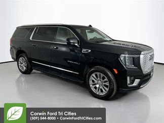 Used 2021 GMC Yukon XL Denali image 1