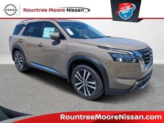 New 2025 Nissan Pathfinder Platinum image 1