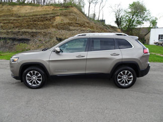 Used 2019 Jeep Cherokee Latitude Plus w/ Cold Weather Group image 1