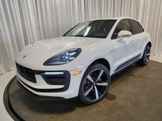 Used 2025 Porsche Macan image 1