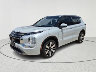 New 2025 Mitsubishi Outlander SEL image 1