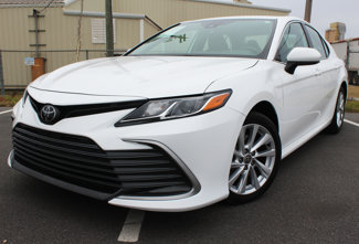 Used 2023 Toyota Camry LE image 1