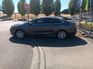 Used 2015 Chrysler 200 Limited image 1