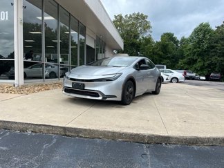 Used 2023 Toyota Prius Prime SE image 1
