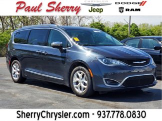 Used 2020 Chrysler Pacifica Limited image 1