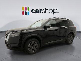 Used 2024 Nissan Pathfinder SV image 1