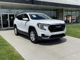Certified 2024 GMC Terrain SLE image 1