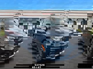 New 2025 Chrysler Pacifica Premium image 1