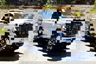 New 2025 GMC Sierra 2500 Denali Ultimate image 1