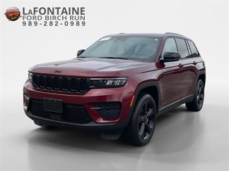 Used 2024 Jeep Grand Cherokee Altitude image 1