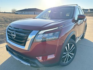 New 2025 Nissan Pathfinder Platinum image 1