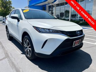 Used 2022 Toyota Venza LE image 1