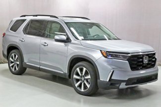 New 2025 Honda Pilot Touring image 1
