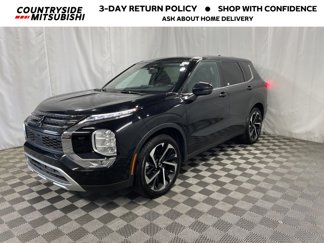 Used 2024 Mitsubishi Outlander SE Black Edition image 1