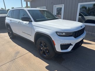 New 2025 Jeep Grand Cherokee Limited w/ Black Appearance Package image 1