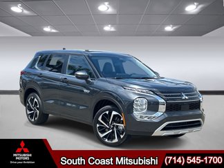 New 2025 Mitsubishi Outlander 4WD Plug-In Hybrid image 1