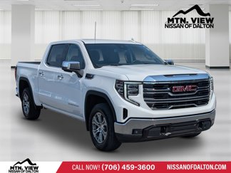 Used 2024 GMC Sierra 1500 SLT image 1
