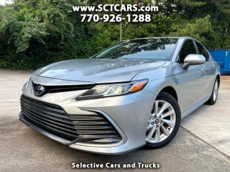 Used 2023 Toyota Camry LE image 1