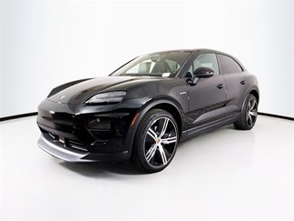 Used 2025 Porsche Macan Electric image 1