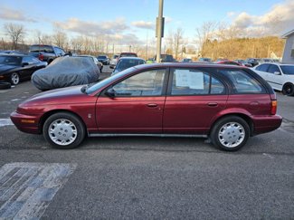 Used 1997 Saturn S-Series SW2 image 1