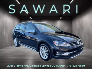 Used 2017 Volkswagen Golf Alltrack S image 1