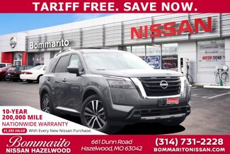 New 2025 Nissan Pathfinder Platinum image 1