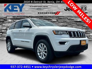 Certified 2022 Jeep Grand Cherokee Laredo E image 1