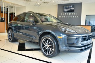 Used 2022 Porsche Macan image 1