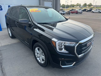 Used 2024 GMC Terrain SLE image 1
