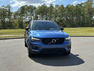 Used 2021 Volvo XC40 T5 R-Design w/ Protection Package image 1