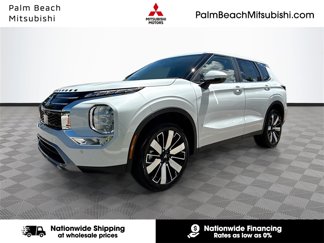 New 2025 Mitsubishi Outlander SE image 1