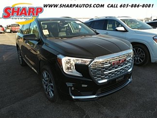 Used 2023 GMC Terrain Denali image 1
