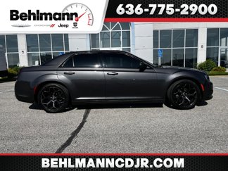 Used 2019 Chrysler 300 S image 1